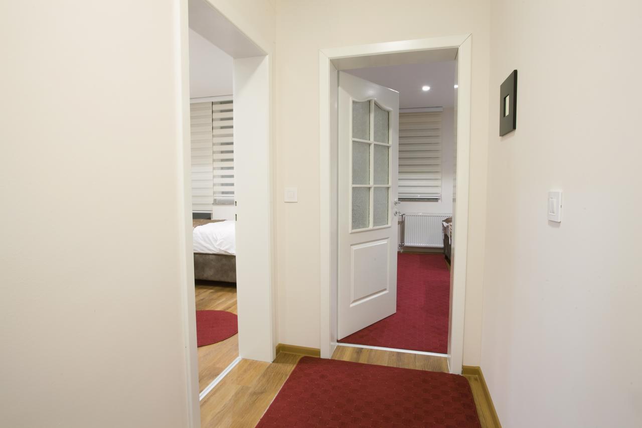 Hotel Prenociste Brocat Novi Pazar Exterior foto